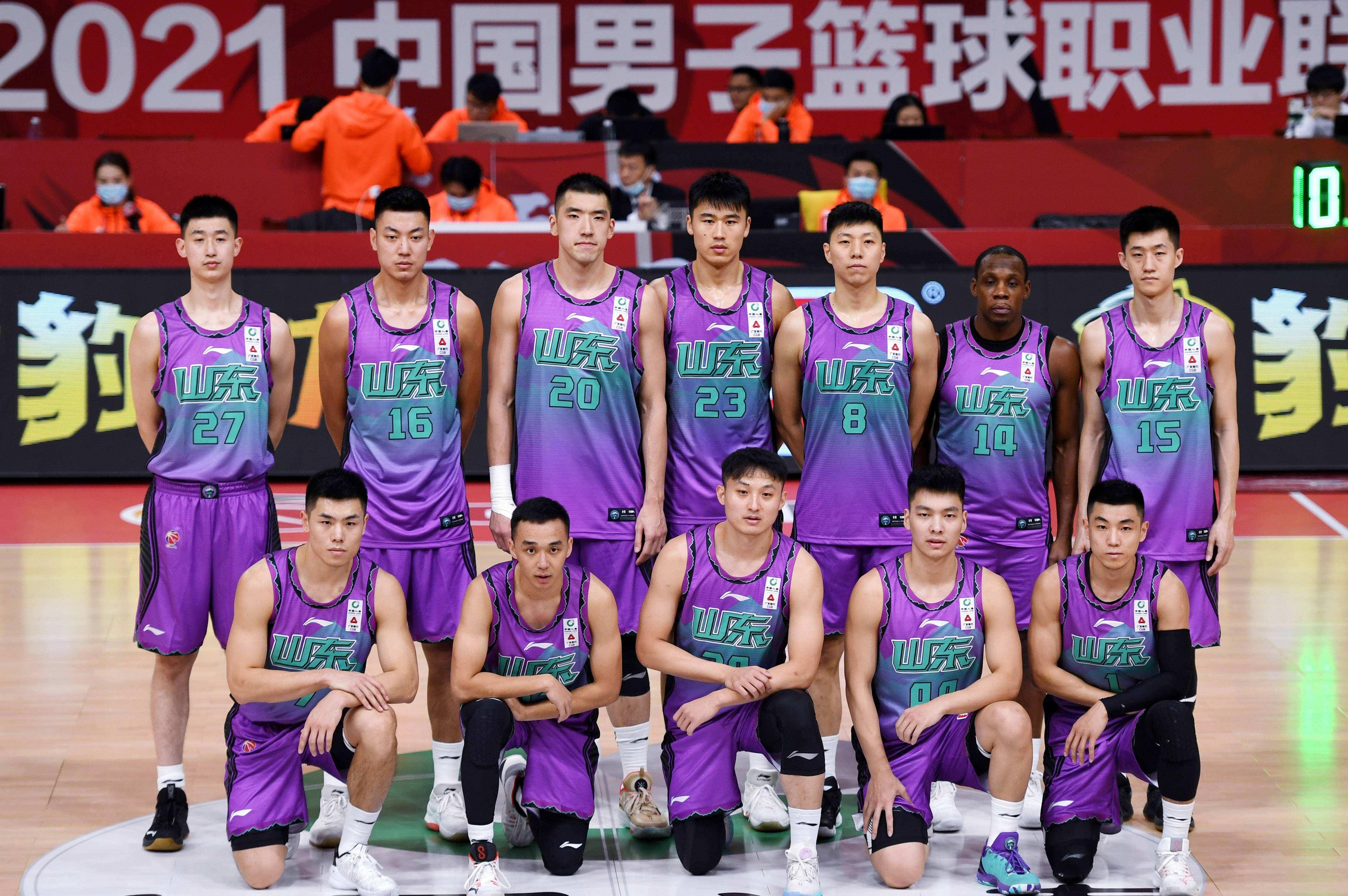 竞博电竞-从菲尼克斯太阳围绕CBA常规赛队长鼓劲到克里夫兰骑士围绕法甲远射贴柱，山东泰山窗口期官宣签约(2010詹姆斯骑士打凯尔特人)